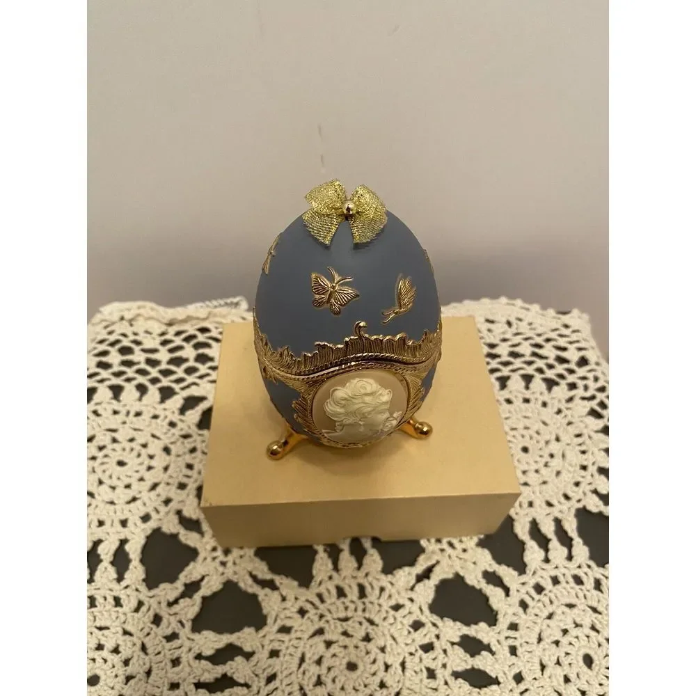 Vintage Carved Cameo Faberge Hinged Trinket Box Music Box Ring Holder Blue/Peach